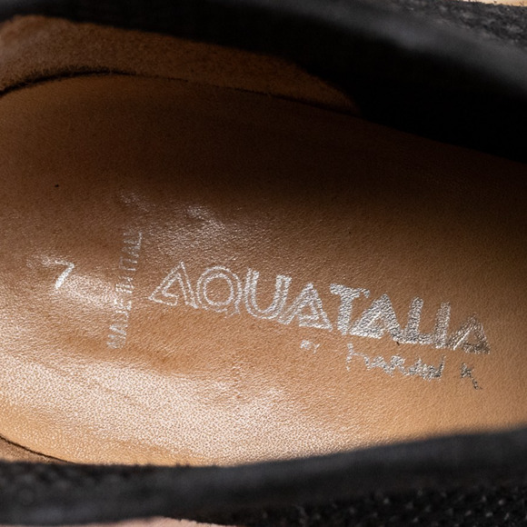 Aquatalia by Marvin K. 'Xcellent' Perforated Suede Bootie Womens Size 7 - Picture 5 of 6